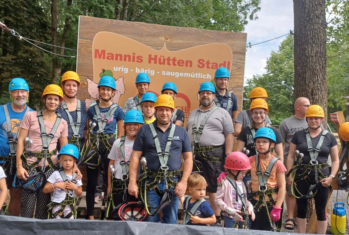 UCM Team im Kletterwald